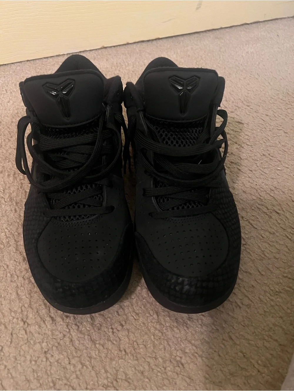 Nike Black Kobe Signature High-Top Basketball Shoes